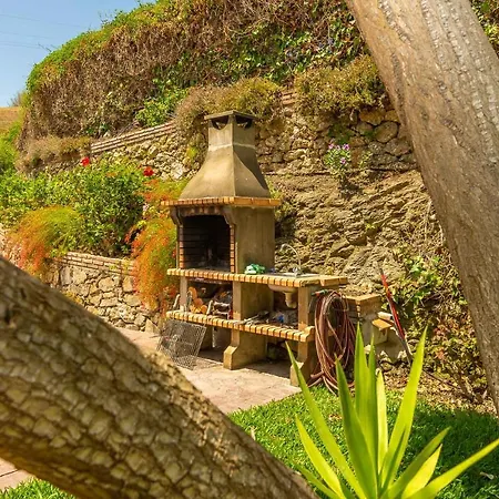 Andalucia: Cerca De Todo, Intimidad Y Espacio