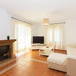 Andalucia: Cerca De Todo, Intimidad Y Espacio Villa Nerja