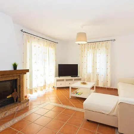 Andalucia: Cerca De Todo, Intimidad Y Espacio Villa Nerja