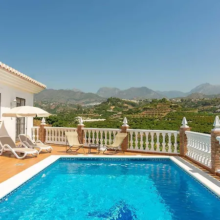 Andalucia: Cerca De Todo, Intimidad Y Espacio *