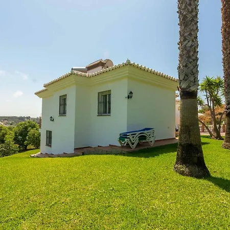 Andalucia: Cerca De Todo, Intimidad Y Espacio Villa Nerja