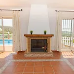 Вілла Andalucia: Cerca De Todo, Intimidad Y Espacio Нерха